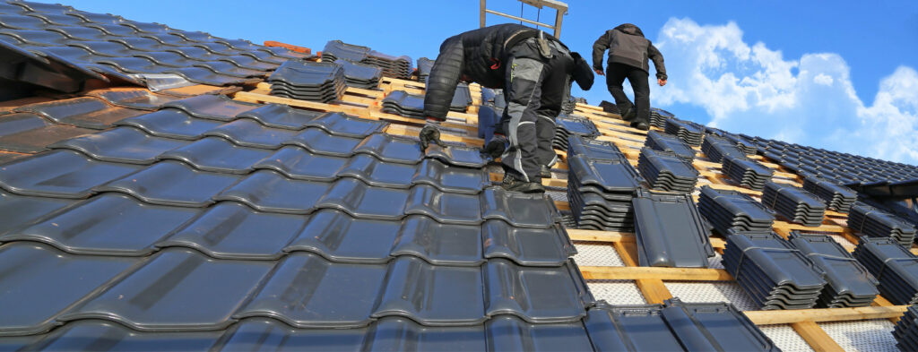 https://longlastingroofing.co.uk/wp-content/uploads/2026/08/AdobeStock_302613703-1024x393-1.jpeg